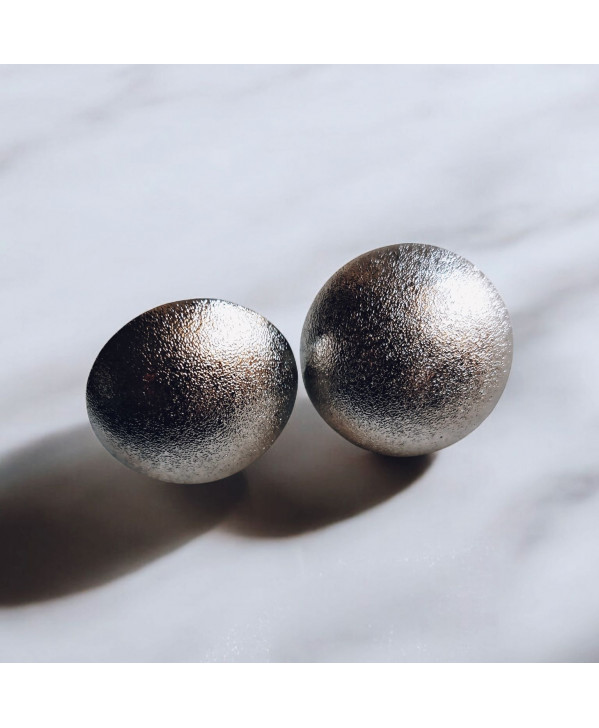 Silver pump earrings 