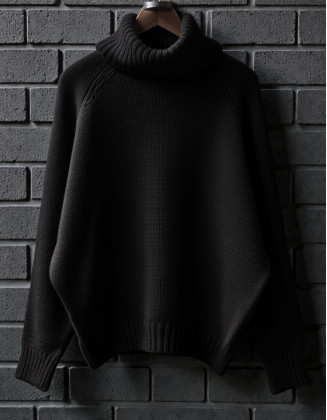 Butterscotch sweater (black)