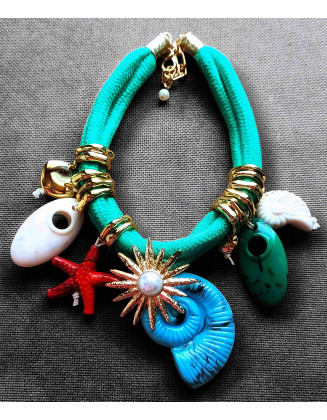 Sea shell statement necklace